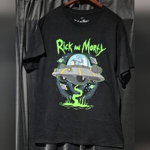 Ripple Junction Black and Green Graphic Tee